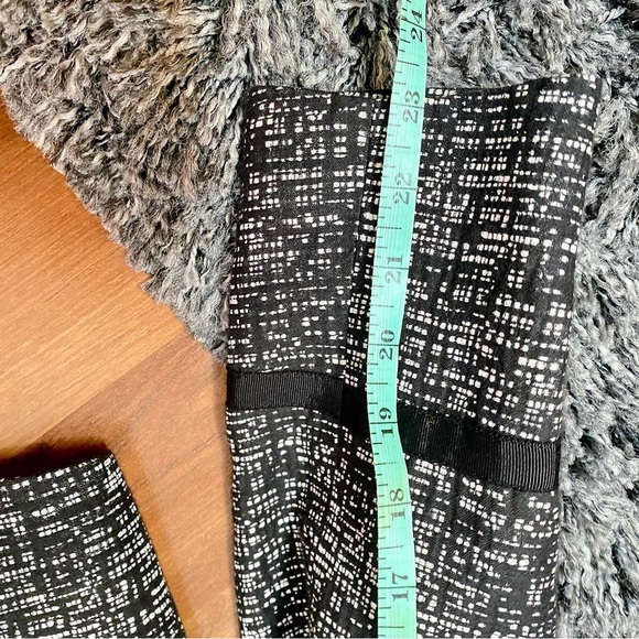 ANN KLEIN Women's Black and White Jacket with Bows at the Front - Picture 13 of 16